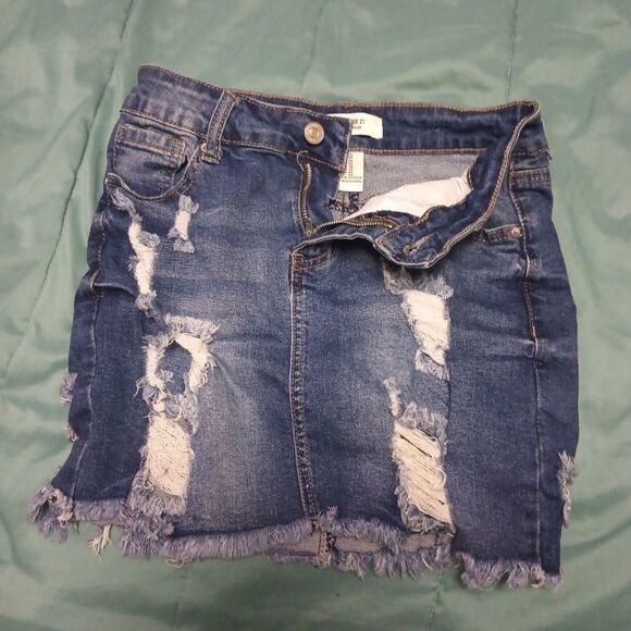 Faded Glory brand Denim Skirt Size: 26 waist                   (0862) - Picture 5 of 5